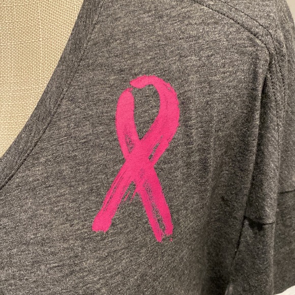 Under Amour Breast Cancer Awareness Long Sleeve T-Shirt. Size: S - Picture 2 of 14